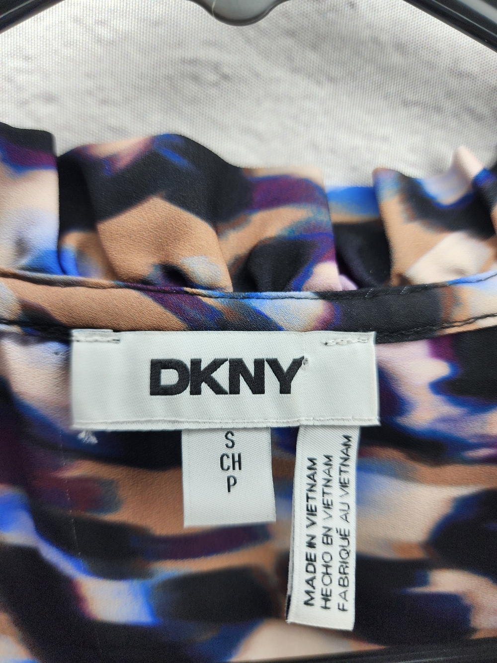 DKNY Beige Leopard-Print Ruffle Sleeveless Blouse with Blue & Purple Accents - Picture 2 of 6